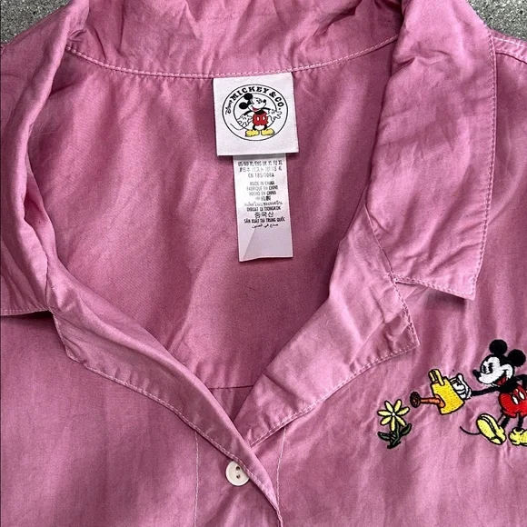 Disney Pink Short-Sleeve Button-Down Shirt with Embroidered Mickey & Motifs - Picture 3 of 10